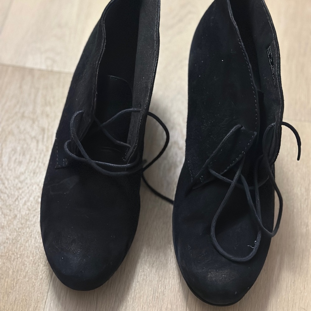 Clarks Black Lace Up Boots Timeless Design